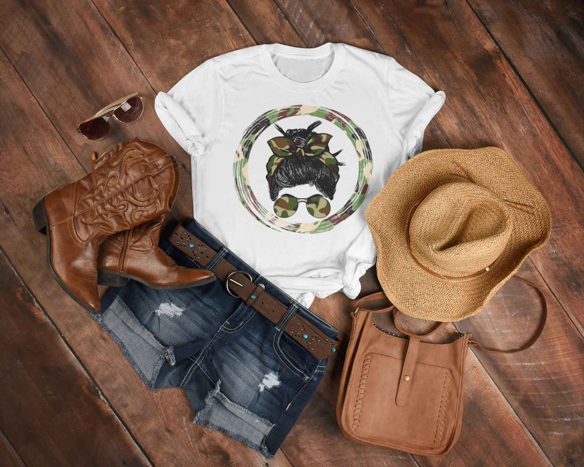 Camouflage Print Messy Bun T-Shirt, Military Style Graphic, White (US, Alpha, Small, Regular, Regular)